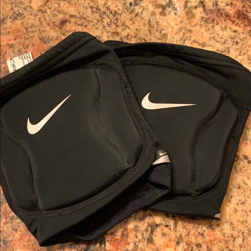 Nike knee pads